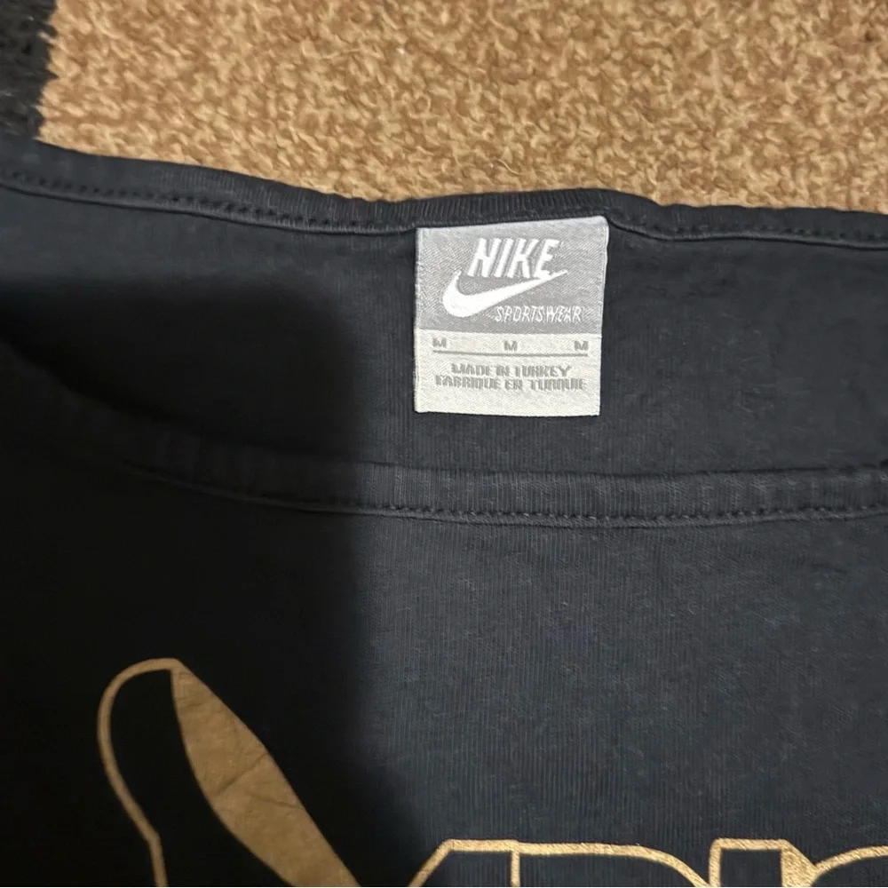Nike Paris black and yellow graphic tee - Picture 2 of 2